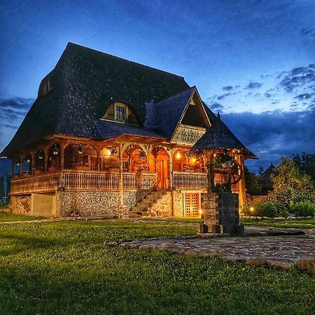 Casa Chira Hotel Vişeu de Sus Exterior foto